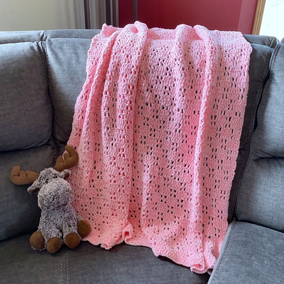 Handmade Crochet Baby Blanket - Picture 1 of 13